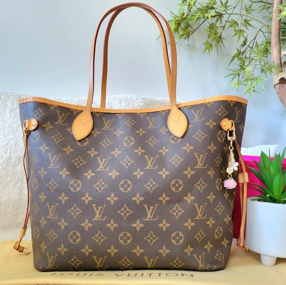 Beautiful ❤ Authentic LV Neverfull Mm Monogram Tote Bag